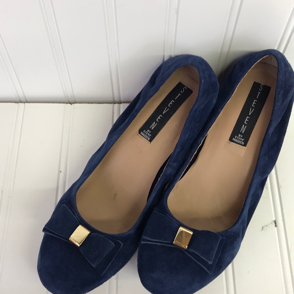 Steve Madden Bow Pumps